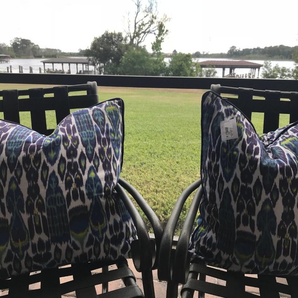 NWT C Wonder Blue Ikat pillow covers, set of 2 - Picture 5 of 10
